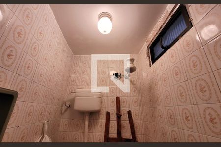 Casa à venda com 249m², 3 quartos e 4 vagas Casa à venda com 249m², 3 quartos e 4 vagasBanheiro