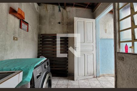 Casa à venda com 249m², 3 quartos e 4 vagas Casa à venda com 249m², 3 quartos e 4 vagasLavanderia 2