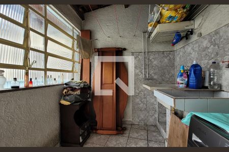 Casa à venda com 249m², 3 quartos e 4 vagas Casa à venda com 249m², 3 quartos e 4 vagasLavanderia 2