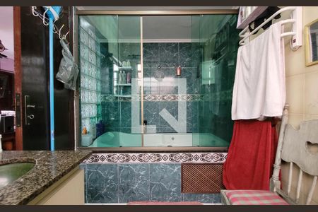 Casa à venda com 249m², 3 quartos e 4 vagas Casa à venda com 249m², 3 quartos e 4 vagasBanheiro da suíte