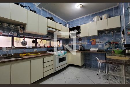 Casa à venda com 249m², 3 quartos e 4 vagas Casa à venda com 249m², 3 quartos e 4 vagasCozinha