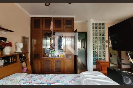 Casa à venda com 249m², 3 quartos e 4 vagas Casa à venda com 249m², 3 quartos e 4 vagasSuíte