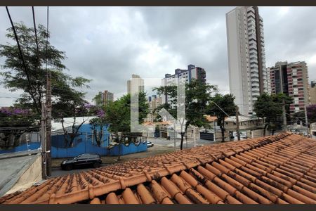 Casa à venda com 249m², 3 quartos e 4 vagas Casa à venda com 249m², 3 quartos e 4 vagasVista