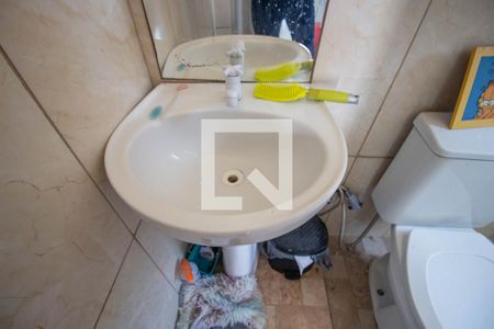 Casa à venda com 700m², 3 quartos e 5 vagasBanheiro da Suíte 2