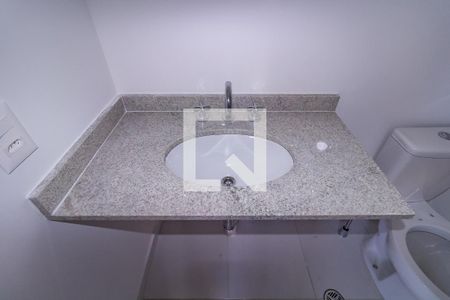 Apartamento à venda com 48m², 2 quartos e sem vaga Apartamento à venda com 48m², 2 quartos e sem vagaBanheiro