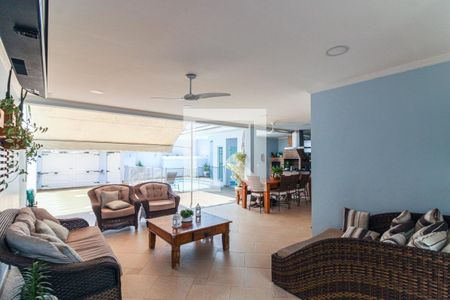 Casa de condomínio para alugar com 430m², 7 quartos e 2 vagasÁrea externa