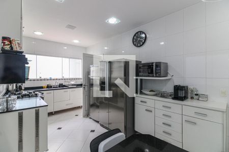 Casa de condomínio para alugar com 430m², 7 quartos e 2 vagasCozinha