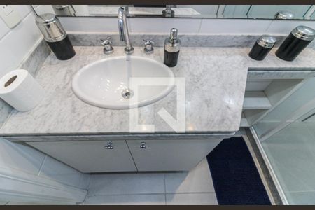 Casa de condomínio para alugar com 430m², 7 quartos e 2 vagasSuíte 4 - Banheiro