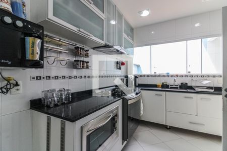 Casa de condomínio para alugar com 430m², 7 quartos e 2 vagasCozinha