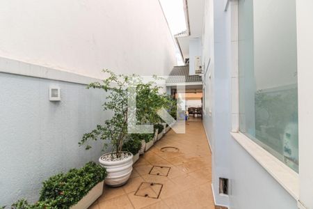 Casa de condomínio para alugar com 430m², 7 quartos e 2 vagasÁrea externa