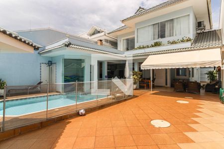 Casa de condomínio para alugar com 430m², 7 quartos e 2 vagasÁrea externa