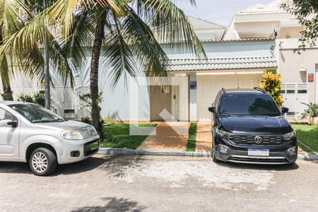 Casa de condomínio para alugar com 430m², 7 quartos e 2 vagasFachada