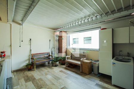 Casa à venda com 250m², 3 quartos e 4 vagas Casa à venda com 250m², 3 quartos e 4 vagasÁrea de Serviço