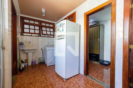 Casa de condomínio à venda com 493m², 4 quartos e 2 vagas Casa de condomínio à venda com 493m², 4 quartos e 2 vagasÁrea de Serviço