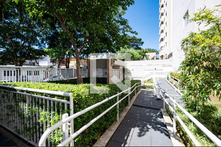 Apartamento à venda com 65m², 2 quartos e 1 vaga Apartamento à venda com 65m², 2 quartos e 1 vagaEntrada