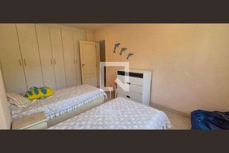 Casa de condomínio à venda com 550m², 4 quartos e 3 vagas Casa de condomínio à venda com 550m², 4 quartos e 3 vagasQuarto 3