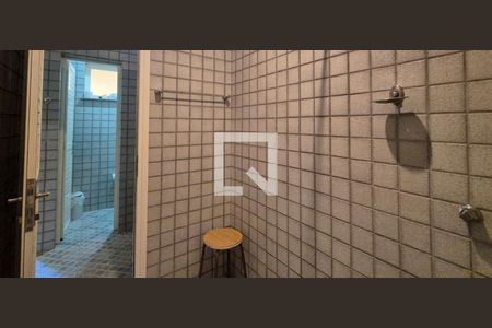 Casa de condomínio à venda com 550m², 4 quartos e 3 vagas Casa de condomínio à venda com 550m², 4 quartos e 3 vagasBanheiro 3