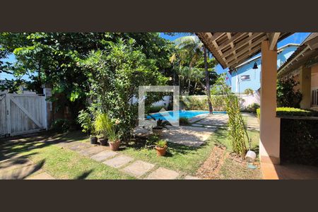 Casa de condomínio à venda com 550m², 4 quartos e 3 vagas Casa de condomínio à venda com 550m², 4 quartos e 3 vagasÁrea externa