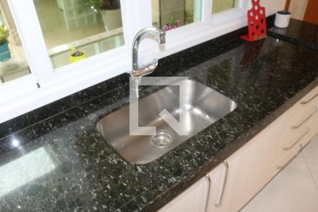 Casa à venda com 269m², 3 quartos e 8 vagasCozinha