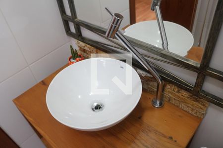 Casa à venda com 269m², 3 quartos e 8 vagasBanheiro da Suíte 2