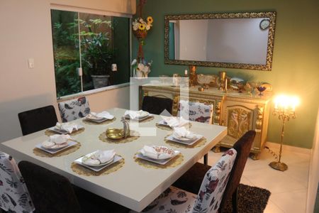 Casa à venda com 269m², 3 quartos e 8 vagasSala de Jantar