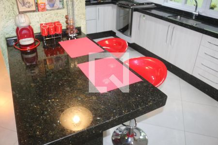 Casa à venda com 269m², 3 quartos e 8 vagasCozinha