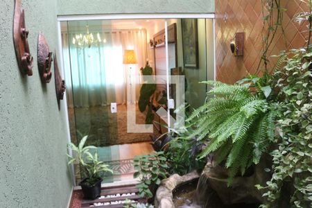 Casa à venda com 269m², 3 quartos e 8 vagasJardim