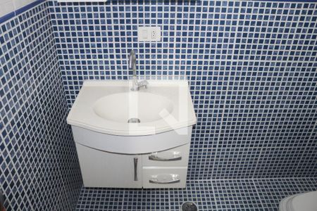 Casa à venda com 269m², 3 quartos e 8 vagasLavabo 2