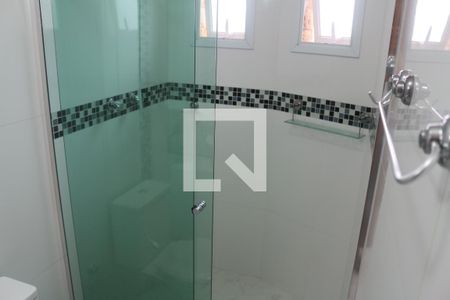 Casa à venda com 269m², 3 quartos e 8 vagasBanheiro da Suíte 1