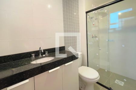 Apartamento à venda com 56m², 2 quartos e 1 vaga Apartamento à venda com 56m², 2 quartos e 1 vagaBanheiro da Suíte