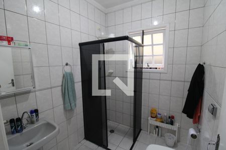 Casa à venda com 200m², 4 quartos e 3 vagasBanheiro 1