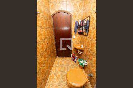 Casa à venda com 300m², 5 quartos e 3 vagas Casa à venda com 300m², 5 quartos e 3 vagasBanheiro 3