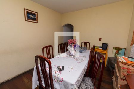 Casa à venda com 300m², 5 quartos e 3 vagas Casa à venda com 300m², 5 quartos e 3 vagasSala de Jantar