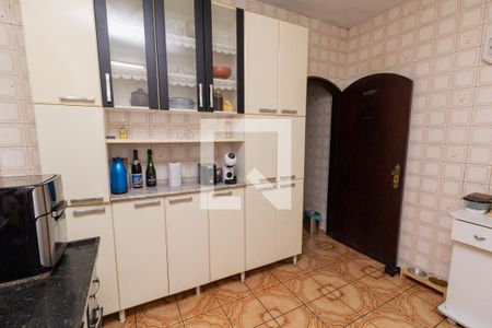 Casa à venda com 300m², 5 quartos e 3 vagas Casa à venda com 300m², 5 quartos e 3 vagasCozinha