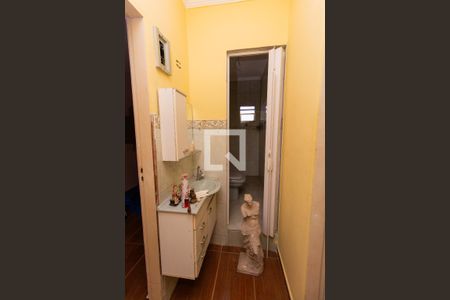 Casa à venda com 300m², 5 quartos e 3 vagas Casa à venda com 300m², 5 quartos e 3 vagasBanheiro 1