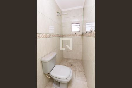 Casa à venda com 300m², 5 quartos e 3 vagas Casa à venda com 300m², 5 quartos e 3 vagasBanheiro 1