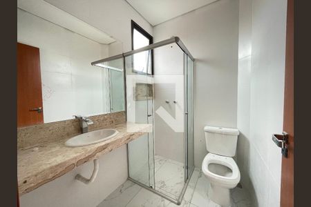 Casa à venda com 165m², 3 quartos e 2 vagasBanheiro