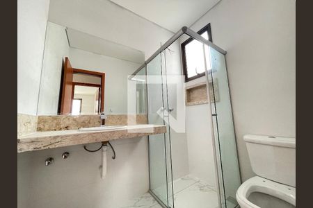 Casa à venda com 165m², 3 quartos e 2 vagasBanheiro