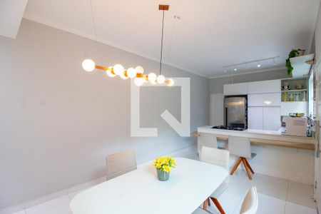 Casa à venda com 250m², 3 quartos e 3 vagasCozinha