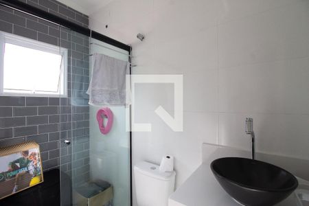 Casa à venda com 250m², 3 quartos e 3 vagasBanheiro da Suíte 2