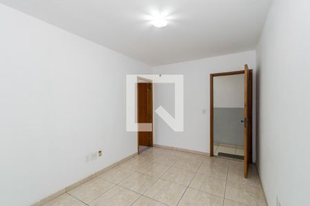 Sala de apartamento para alugar com 2 quartos, 58m² em Olaria, Rio de Janeiro