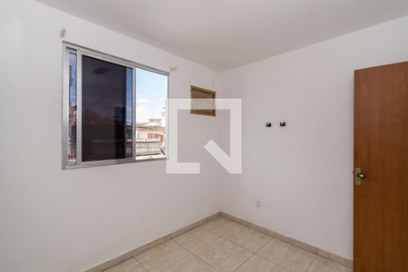 Quarto 1 de apartamento para alugar com 2 quartos, 58m² em Olaria, Rio de Janeiro
