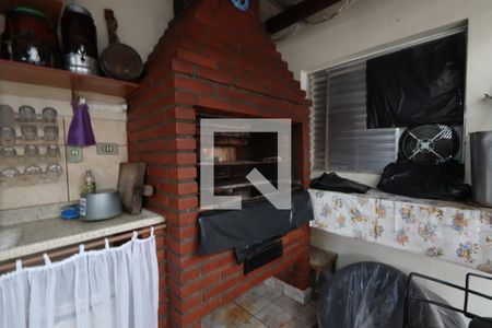Casa à venda com 330m², 4 quartos e 6 vagasGaragem - Churrasqueira