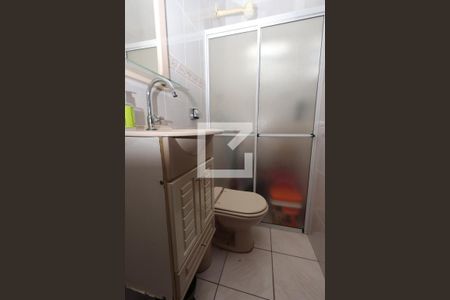 Casa à venda com 330m², 4 quartos e 6 vagasBanheiro Casa 2