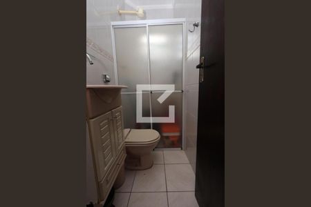 Casa à venda com 330m², 4 quartos e 6 vagasBanheiro Casa 2