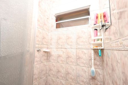 Casa à venda com 330m², 4 quartos e 6 vagasBanheiro Casa 1