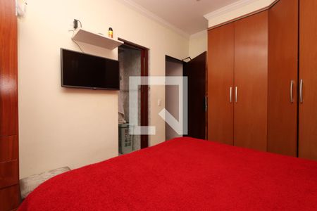 Casa à venda com 330m², 4 quartos e 6 vagasSuíte Casa 2