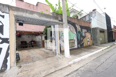 Casa à venda com 330m², 4 quartos e 6 vagas Entrada dos Fundos