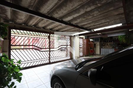 Casa à venda com 330m², 4 quartos e 6 vagasGaragem