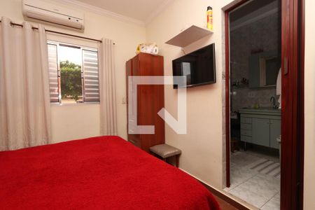 Casa à venda com 330m², 4 quartos e 6 vagasSuíte Casa 2